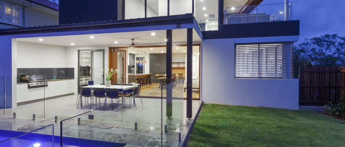 All glass and aluminium fencing