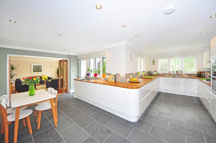 D&B TILE Distributors