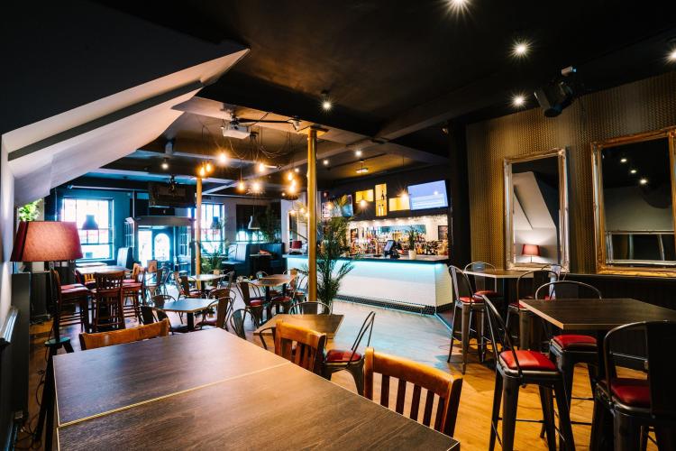 Bar Moda
