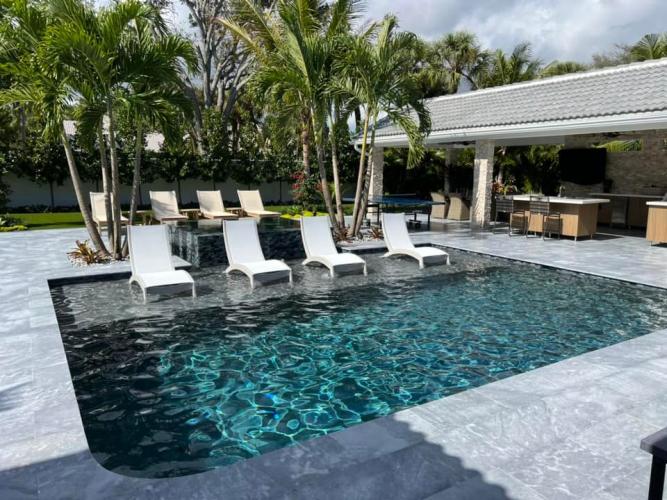 Romance Pools